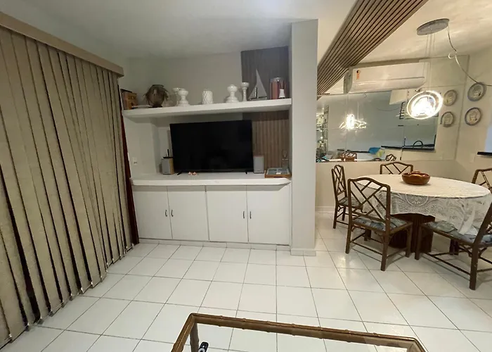Apartamento Duplex Na Praia Da Enseada , Guaruja.